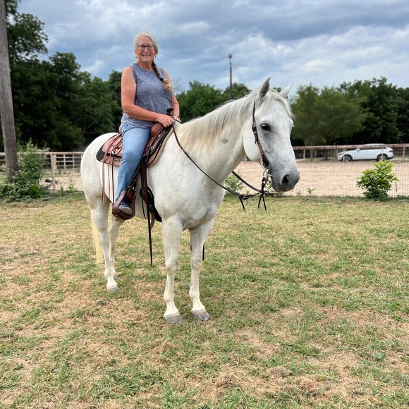 Meet your Posher, Val - Picture 3 of 12